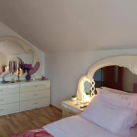 Casa Irina * פיאטרה ניאמט